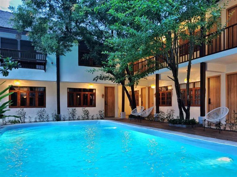 Hotel Aono Chiang Mai Exteriör bild